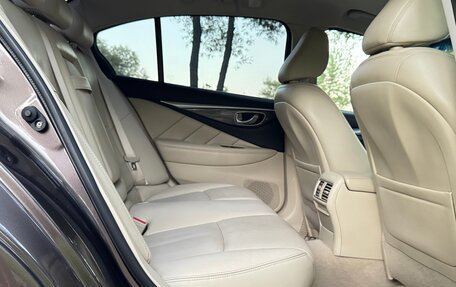 Infiniti Q50 I рестайлинг, 2015 год, 1 570 000 рублей, 27 фотография