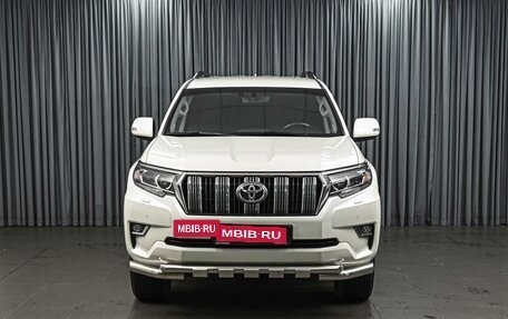 Toyota Land Cruiser Prado 150 рестайлинг 2, 2019 год, 6 869 000 рублей, 3 фотография