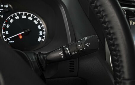 Toyota Land Cruiser Prado 150 рестайлинг 2, 2019 год, 6 869 000 рублей, 17 фотография