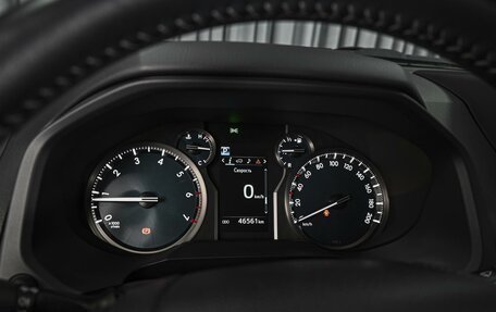 Toyota Land Cruiser Prado 150 рестайлинг 2, 2019 год, 6 869 000 рублей, 26 фотография