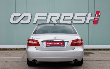 Mercedes-Benz E-Класс, 2011 год, 1 829 000 рублей, 4 фотография
