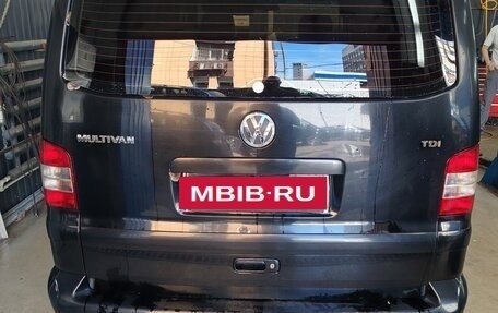 Volkswagen Multivan T5, 2005 год, 900 000 рублей, 6 фотография