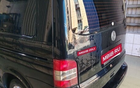 Volkswagen Multivan T5, 2005 год, 900 000 рублей, 8 фотография
