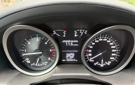 Toyota Land Cruiser 200, 2013 год, 3 550 000 рублей, 10 фотография