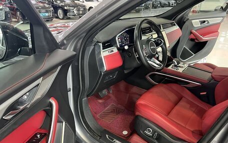 Jaguar F-Pace, 2021 год, 4 000 000 рублей, 6 фотография