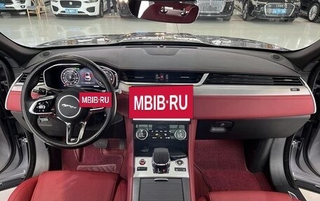 Jaguar F-Pace, 2021 год, 4 000 000 рублей, 4 фотография