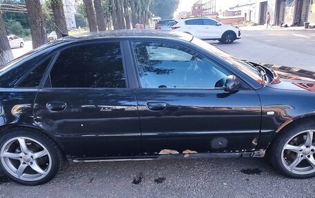 Audi A4, 2000 год, 250 000 рублей, 2 фотография