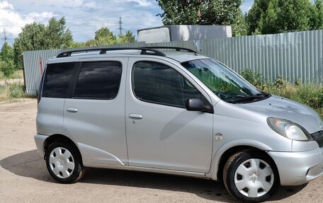 Toyota Yaris I рестайлинг, 2002 год, 315 000 рублей, 2 фотография