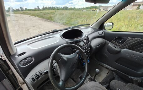 Toyota Yaris I рестайлинг, 2002 год, 315 000 рублей, 9 фотография