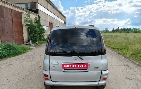 Toyota Yaris I рестайлинг, 2002 год, 315 000 рублей, 16 фотография