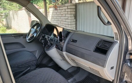 Volkswagen Transporter T5 рестайлинг, 2014 год, 2 300 000 рублей, 7 фотография
