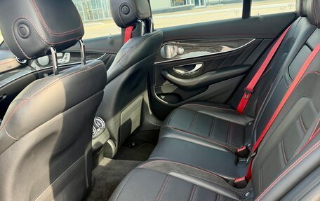 Mercedes-Benz E-Класс AMG, 2018 год, 4 650 000 рублей, 15 фотография