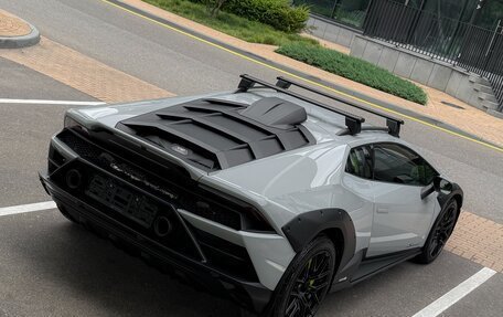 Lamborghini Huracán, 2024 год, 35 900 000 рублей, 12 фотография