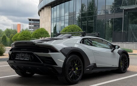 Lamborghini Huracán, 2024 год, 35 900 000 рублей, 11 фотография