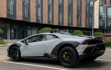 Lamborghini Huracán, 2024 год, 35 900 000 рублей, 6 фотография