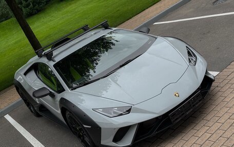 Lamborghini Huracán, 2024 год, 35 900 000 рублей, 20 фотография