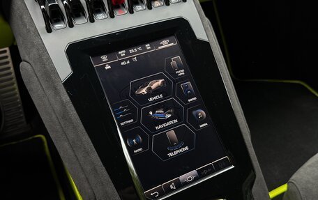 Lamborghini Huracán, 2024 год, 35 900 000 рублей, 34 фотография