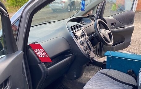 Toyota Ractis I, 2006 год, 540 000 рублей, 10 фотография
