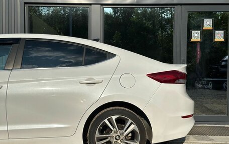 Hyundai Elantra VI рестайлинг, 2018 год, 1 230 000 рублей, 7 фотография