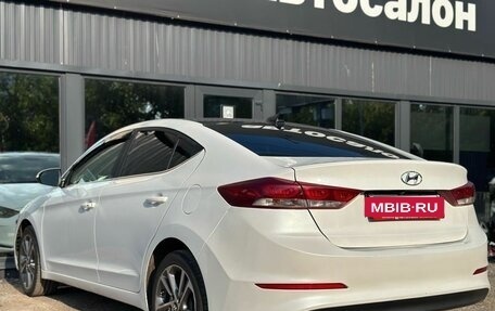 Hyundai Elantra VI рестайлинг, 2018 год, 1 230 000 рублей, 10 фотография