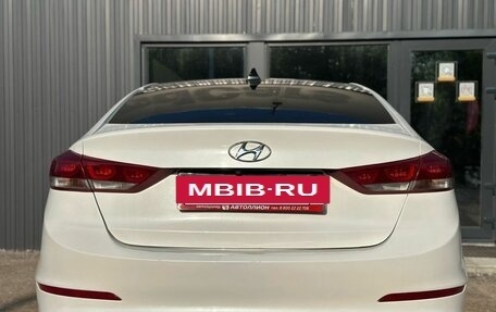 Hyundai Elantra VI рестайлинг, 2018 год, 1 230 000 рублей, 9 фотография