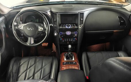 Infiniti FX II, 2011 год, 1 750 000 рублей, 10 фотография