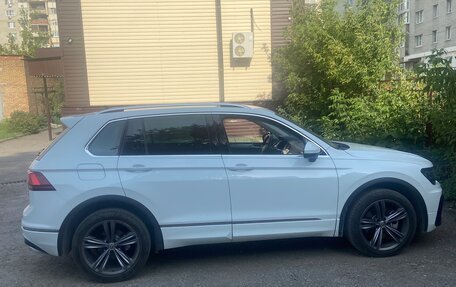 Volkswagen Tiguan II, 2017 год, 2 390 000 рублей, 8 фотография
