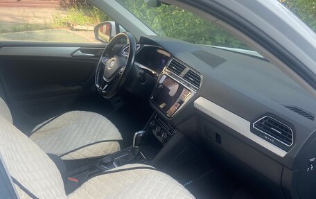 Volkswagen Tiguan II, 2017 год, 2 390 000 рублей, 10 фотография