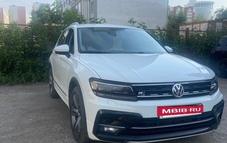 Volkswagen Tiguan II, 2017 год, 2 390 000 рублей, 2 фотография