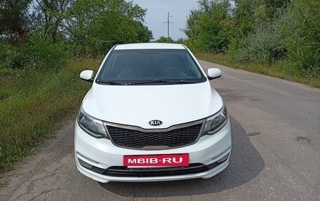 KIA Rio III рестайлинг, 2015 год, 1 070 000 рублей, 10 фотография