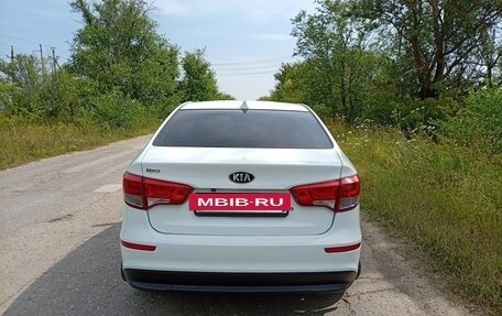 KIA Rio III рестайлинг, 2015 год, 1 070 000 рублей, 2 фотография