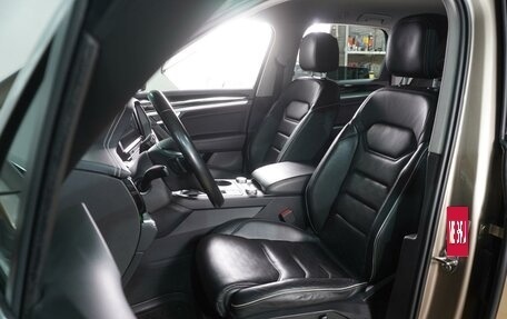Volkswagen Touareg III, 2018 год, 4 239 000 рублей, 10 фотография