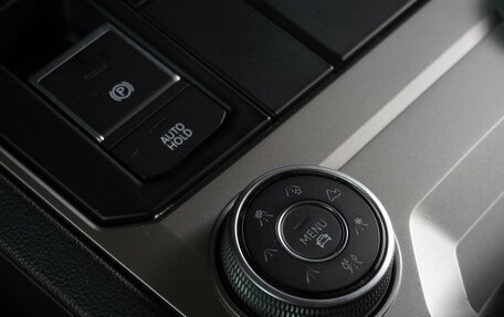 Volkswagen Touareg III, 2018 год, 4 239 000 рублей, 23 фотография