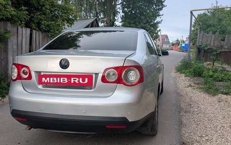 Volkswagen Jetta VI, 2009 год, 595 000 рублей, 3 фотография