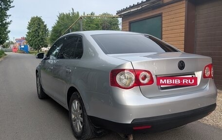 Volkswagen Jetta VI, 2009 год, 595 000 рублей, 2 фотография