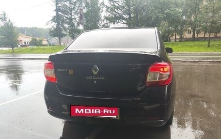 Renault Logan II, 2018 год, 700 000 рублей, 6 фотография