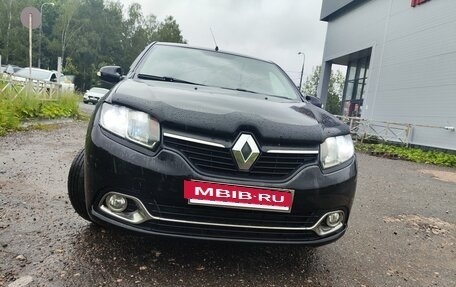 Renault Logan II, 2018 год, 700 000 рублей, 16 фотография