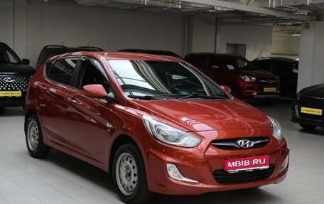 Hyundai Solaris II рестайлинг, 2012 год, 599 000 рублей, 1 фотография