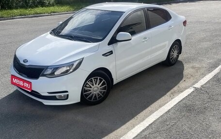 KIA Rio III рестайлинг, 2016 год, 950 000 рублей, 1 фотография