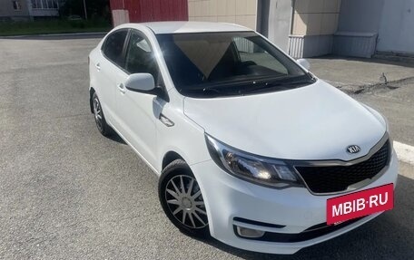 KIA Rio III рестайлинг, 2016 год, 950 000 рублей, 5 фотография