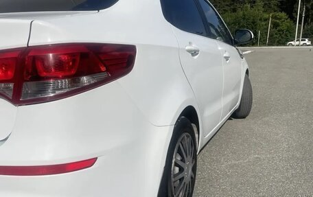 KIA Rio III рестайлинг, 2016 год, 950 000 рублей, 14 фотография