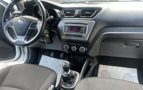 KIA Rio III рестайлинг, 2016 год, 950 000 рублей, 20 фотография