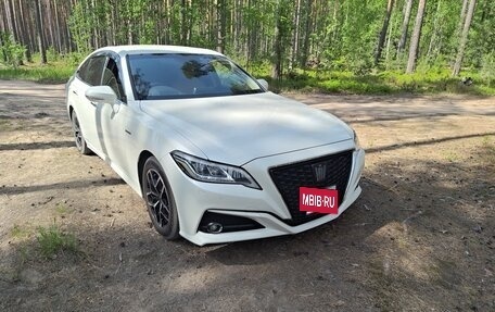Toyota Crown, 2018 год, 3 150 000 рублей, 4 фотография