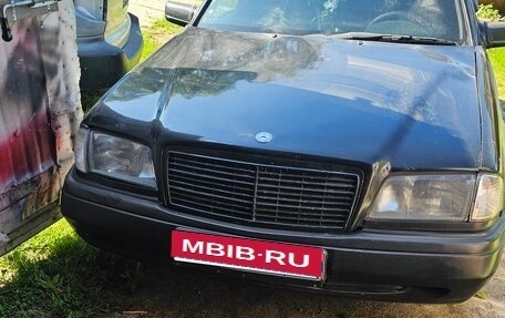 Mercedes-Benz C-Класс, 1996 год, 300 000 рублей, 1 фотография