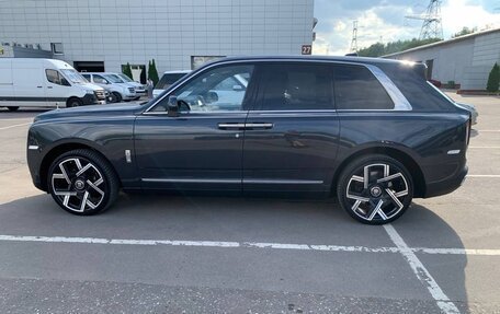 Rolls-Royce Cullinan, 2019 год, 14 000 000 рублей, 9 фотография