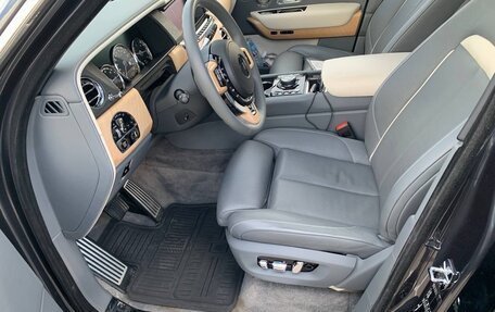 Rolls-Royce Cullinan, 2019 год, 14 000 000 рублей, 14 фотография
