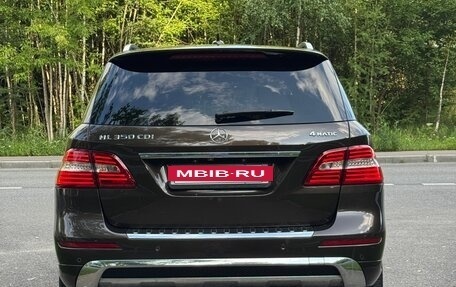 Mercedes-Benz M-Класс, 2012 год, 3 400 000 рублей, 5 фотография
