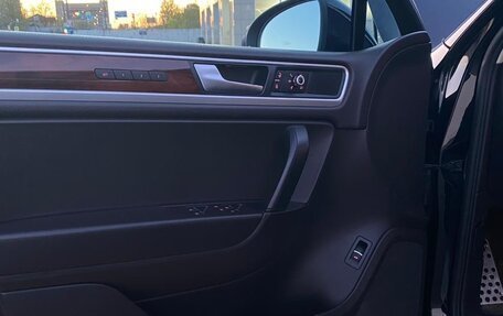 Volkswagen Touareg III, 2010 год, 2 100 000 рублей, 9 фотография