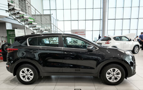 KIA Sportage IV рестайлинг, 2018 год, 1 799 000 рублей, 5 фотография