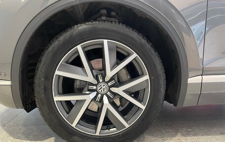 Volkswagen Touareg III, 2020 год, 4 890 000 рублей, 7 фотография